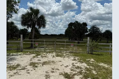 19374 NW 302nd Street, Okeechobee, FL 34972 - Photo 3