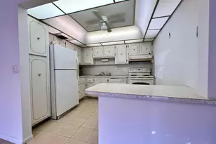 103 Wellington M, West Palm Beach, FL 33417 - Photo 5