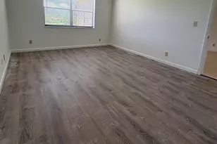 9355 SW 8th St, Boca Raton, FL 33428 - Photo 11