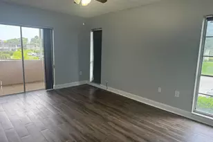 4 Greenway Village N, Royal Palm Beach, FL 33411 - Photo 9