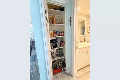 401 Lake Shore Drive #801, West Palm Beach, FL 33403 - Photo 7