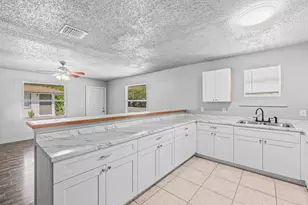 1661 W 27th St, Riviera Beach, FL 33404 - Photo 7