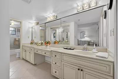 372 Golfview Road #403, North Palm Beach, FL 33408 - Photo 43