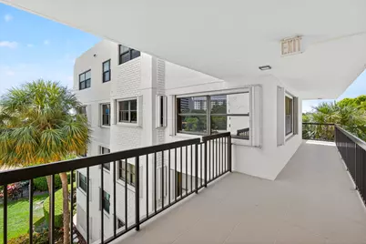 372 Golfview Road #403, North Palm Beach, FL 33408 - Photo 19