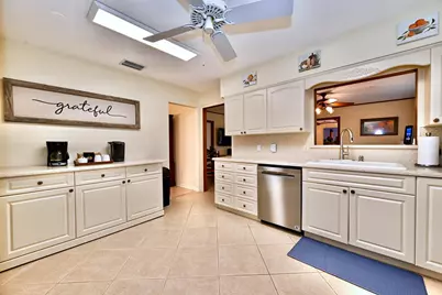 129 Alhambra Place, West Palm Beach, FL 33405 - Photo 13