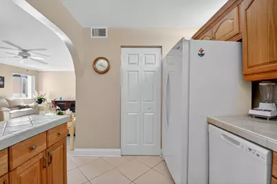 426 Pine Glen Lane #A-1, Greenacres, FL 33463 - Photo 15