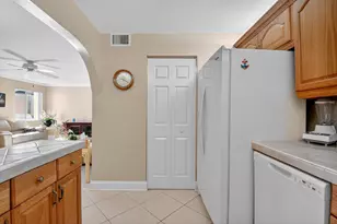 426 Pine Glen Ln, Greenacres, FL 33463 - Photo 15