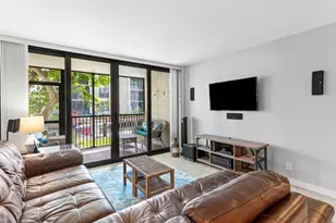 17 Royal Palm Way, Boca Raton, FL 33432 - Photo 11