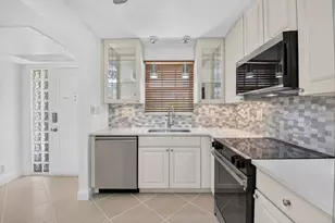 769 Jeffery St, Boca Raton, FL 33487 - Photo 3