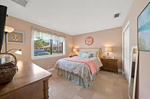 711 Club Dr, Palm Beach Gardens, FL 33418 - Photo 9