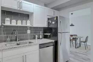 500 Bayview Dr, North Miami Beach, FL 33160 - Photo 3