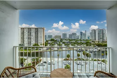 500 Bayview Drive #727, North Miami Beach, FL 33160 - Photo 19
