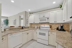 12439 Crystal Pointe Dr, Boynton Beach, FL 33437 - Photo 17