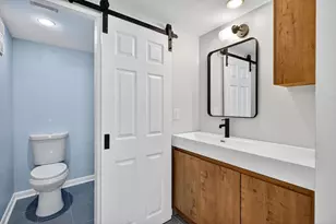 3710 Whitehall Dr, West Palm Beach, FL 33401 - Photo 11