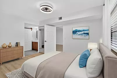 3710 Whitehall Drive #404, West Palm Beach, FL 33401 - Photo 11