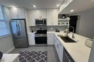 3710 Whitehall Dr, West Palm Beach, FL 33401 - Photo 5