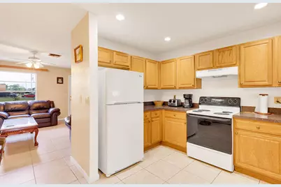 113 SW Starfish Avenue, Port Saint Lucie, FL 34984 - Photo 9