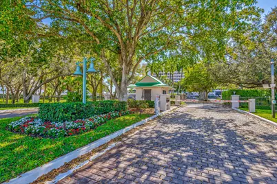 356 Golfview Road #609, North Palm Beach, FL 33408 - Photo 3