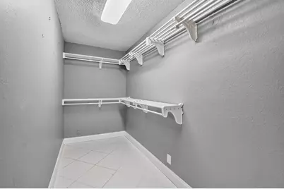 624 Flanders M, Delray Beach, FL 33484 - Photo 19