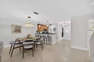 479 Prestwick Cir, Palm Beach Gardens, FL 33418 - Photo 25