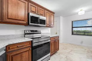 9260 SW 14th St, Boca Raton, FL 33428 - Photo 11