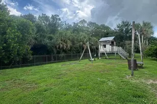 6090 46th Ln, Vero Beach, FL 32967 - Photo 11