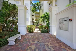 275 NW Flagler Ave, Stuart, FL 34994 - Photo 3