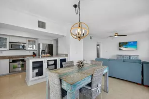 275 NW Flagler Ave, Stuart, FL 34994 - Photo 11