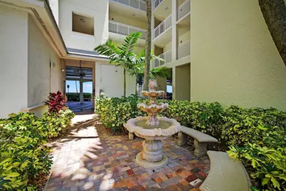 275 NW Flagler Avenue #204, Stuart, FL 34994 - Photo 5