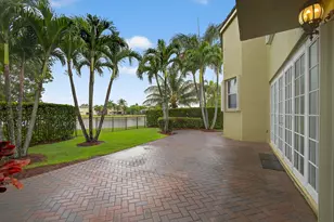 8933 Alexandra Cir, Wellington, FL 33414 - Photo 23