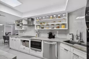 1731 Presidential Way, West Palm Beach, FL 33401 - Photo 19