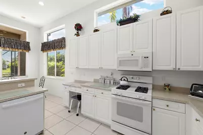 10910 Grande Boulevard W, West Palm Beach, FL 33412 - Photo 9