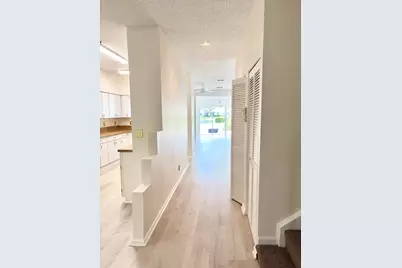 9189 Boca Gardens Circle S #D, Boca Raton, FL 33496 - Photo 7