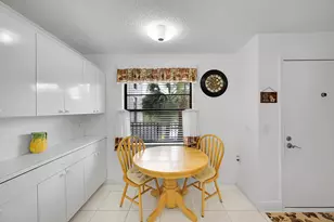 9165 SW 14th St, Boca Raton, FL 33428 - Photo 5
