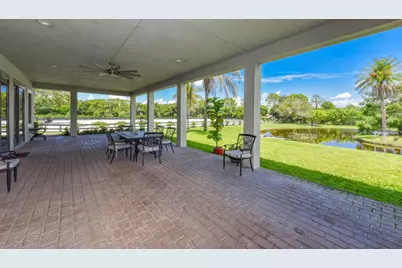 2780 Skipiks Way, Wellington, FL 33470 - Photo 9