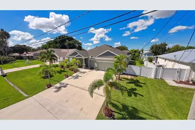 343 SE Fisk Road, Port Saint Lucie, FL 34984 - Photo 5