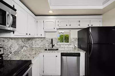 3590 Via Poinciana #510, Lake Worth, FL 33467 - Photo 21