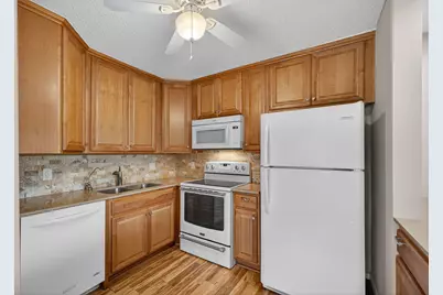 221 Coventry J, West Palm Beach, FL 33417 - Photo 13