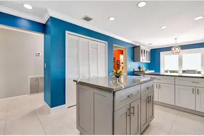 11 Berwick Road NE, Palm Beach Gardens, FL 33418 - Photo 11