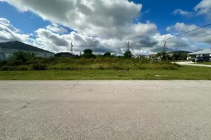 690 SW Gailbreath Ave, Port Saint Lucie, FL 34953 - Photo 1
