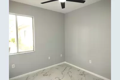 826 Middleton Drive SW, Vero Beach, FL 32962 - Photo 9