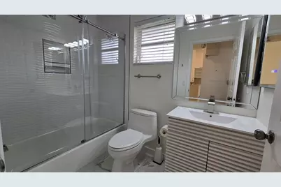 5622 Royal Lake Circle, Boynton Beach, FL 33437 - Photo 7