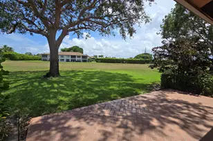 5622 Royal Lake Cir, Boynton Beach, FL 33437 - Photo 9