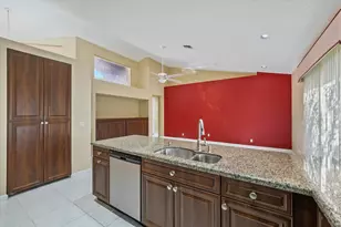 10860 Fairmont Village Dr, Lake Worth, FL 33449 - Photo 13