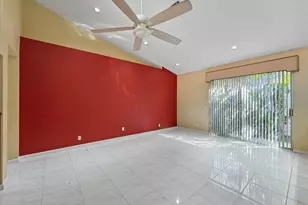 10860 Fairmont Village Dr, Lake Worth, FL 33449 - Photo 11