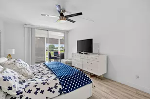 23277 Barwood Ln N, Boca Raton, FL 33428 - Photo 17