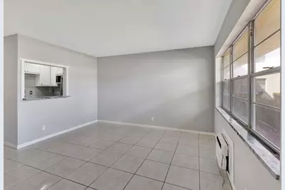 27 Camden B, West Palm Beach, FL 33417 - Photo 9