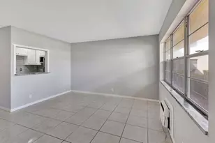 27 Camden B, West Palm Beach, FL 33417 - Photo 9
