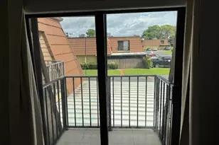 4221 Turnberry Cir, Lake Worth, FL 33467 - Photo 17