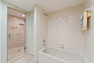 413 Brackenwood Ln S, Palm Beach Gardens, FL 33418 - Photo 25